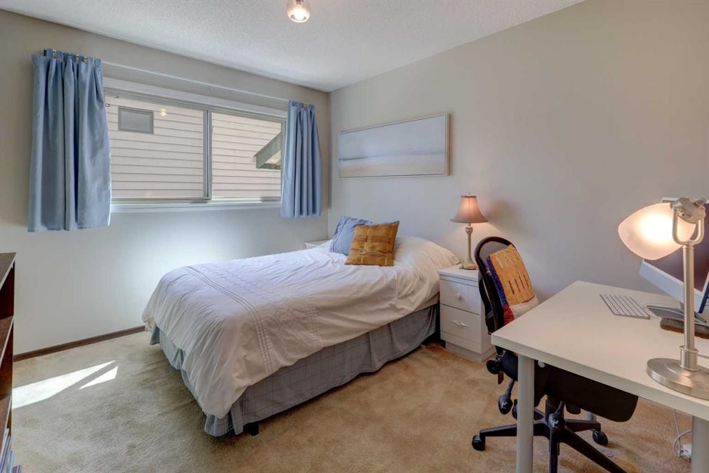 36 Edforth Road Nw, Calgary, AB