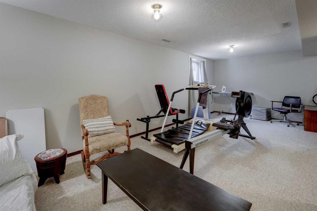 36 Edforth Road Nw, Calgary, AB
