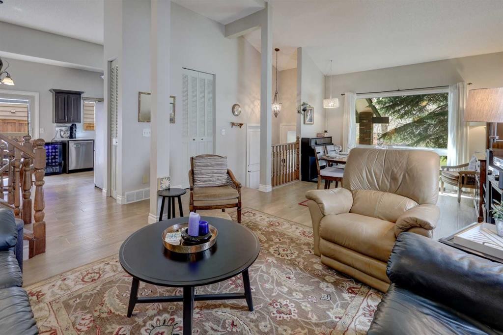 36 Edforth Road Nw, Calgary, AB