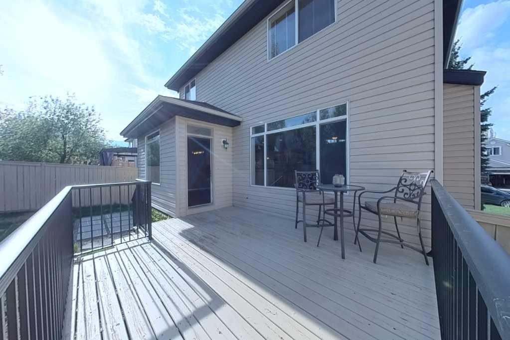 39 Simcoe Terrace Sw, Calgary, AB - Outdoor With Deck Patio Veranda With Exterior