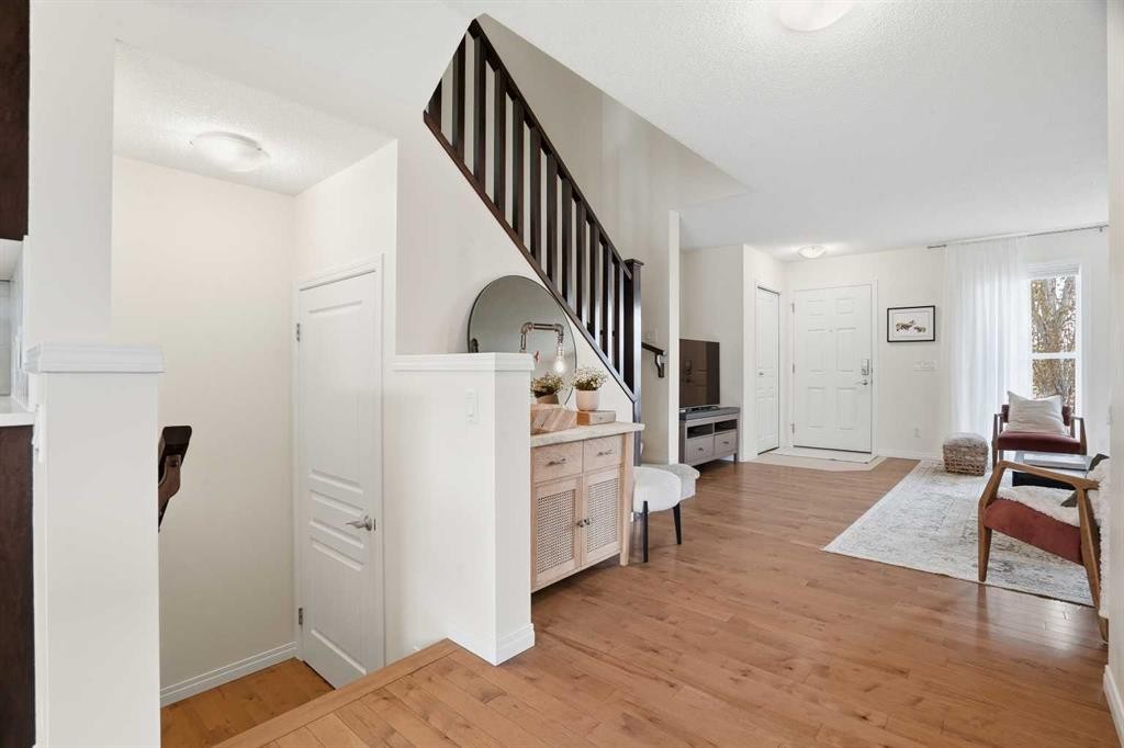 24 Auburn Crest Park Se, Calgary, AB - Indoor Photo Showing Other Room