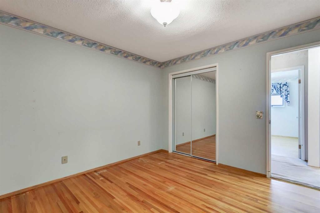 520 Foritana Road Se, Calgary, AB - Indoor Photo Showing Other Room
