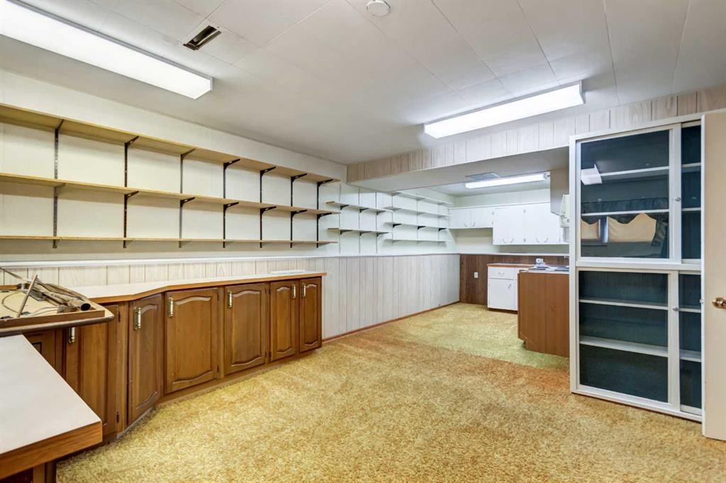 520 Foritana Road Se, Calgary, AB - Indoor
