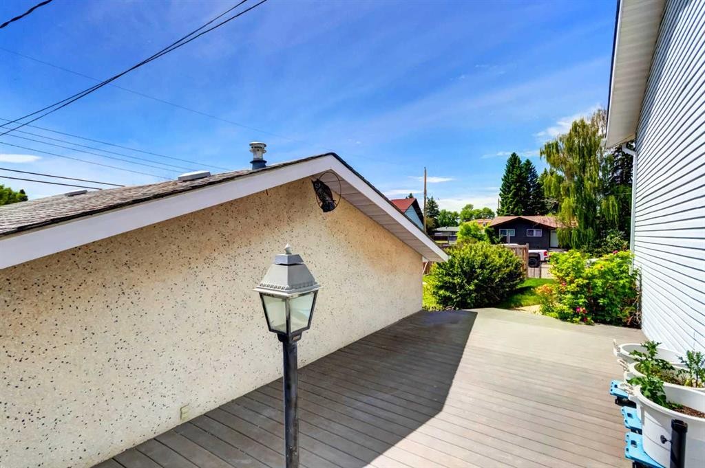 520 Foritana Road Se, Calgary, AB - Outdoor With Exterior