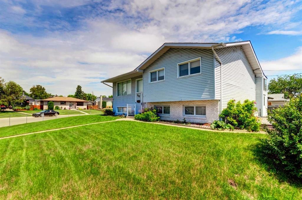 520 Foritana Road Se, Calgary, AB - Outdoor