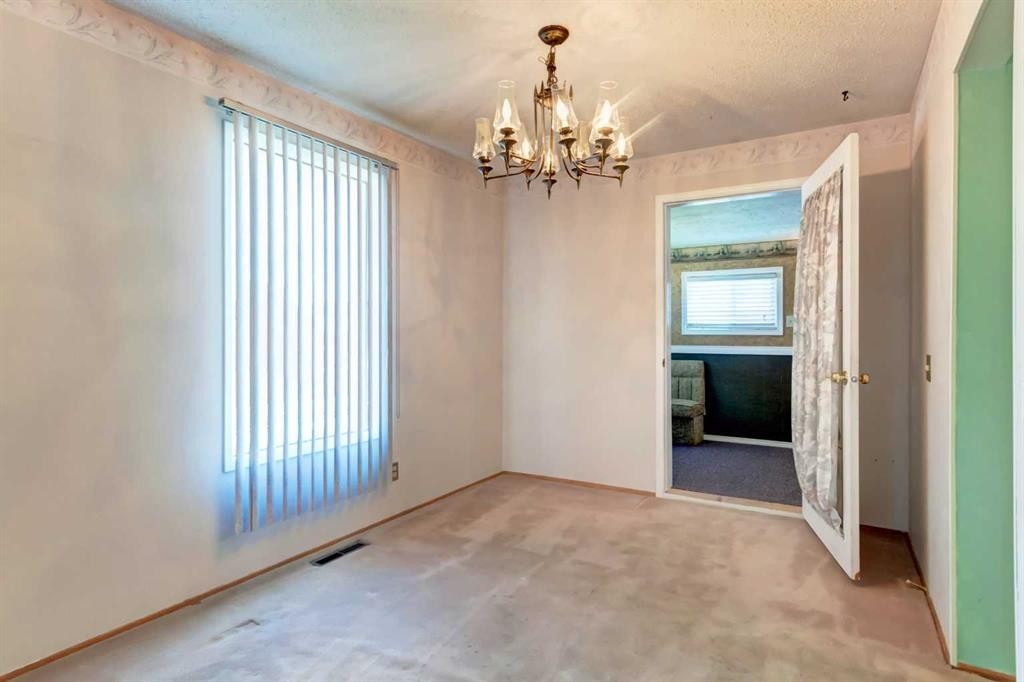 520 Foritana Road Se, Calgary, AB - Indoor Photo Showing Other Room