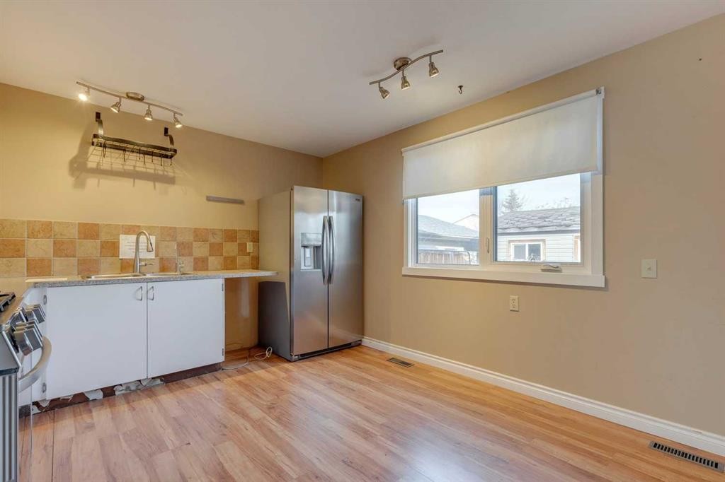 16 Abalone Crescent Ne, Calgary, AB - Indoor Photo Showing Other Room