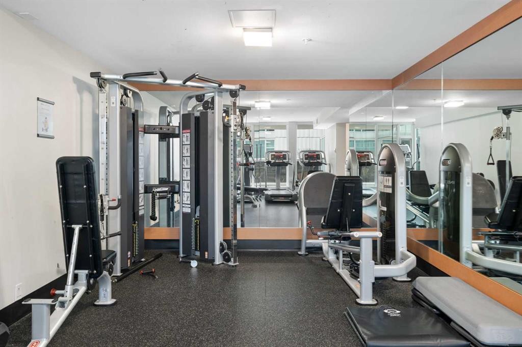 1006-519 Riverfront Avenue Se, Calgary, AB - Indoor Photo Showing Gym Room