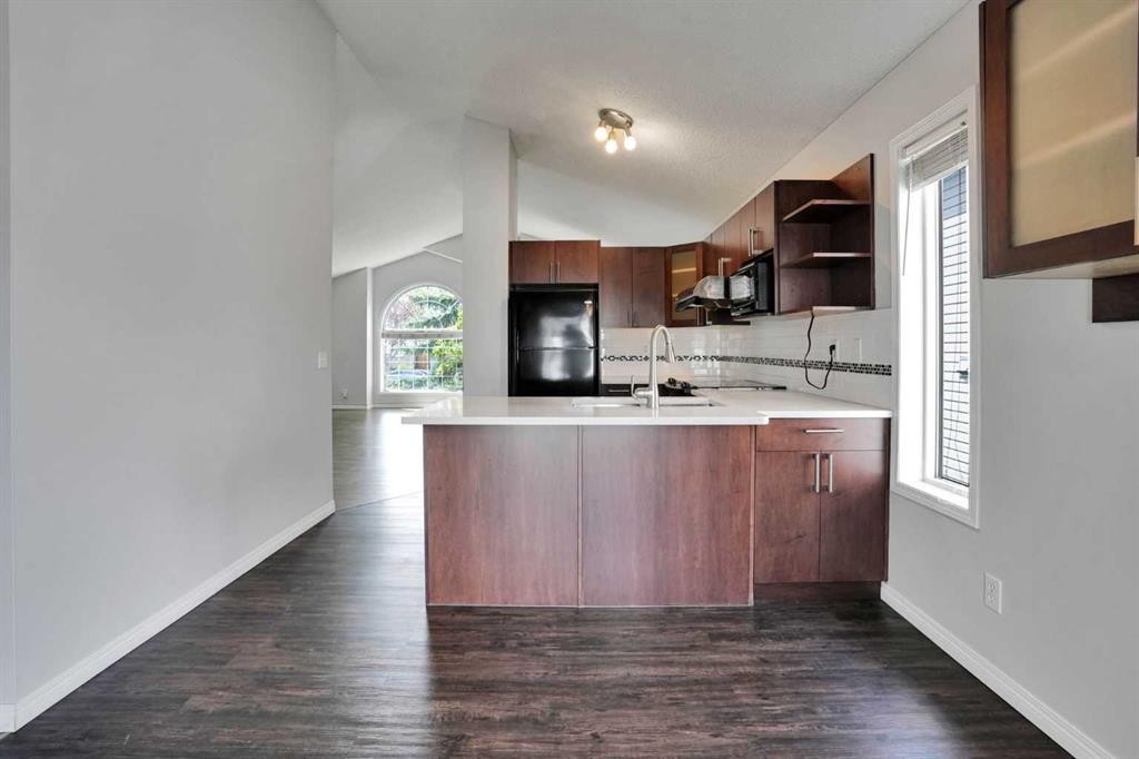 42 Harvest Rose Circle Ne, Calgary, AB - Indoor Photo Showing Kitchen