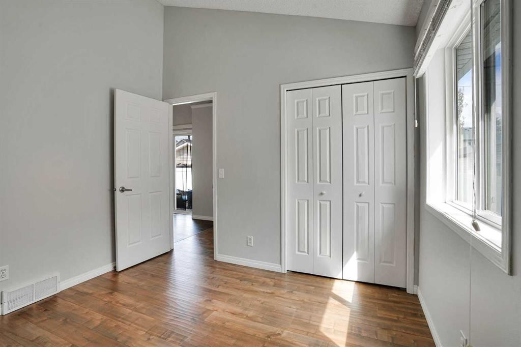 42 Harvest Rose Circle Ne, Calgary, AB - Indoor Photo Showing Other Room