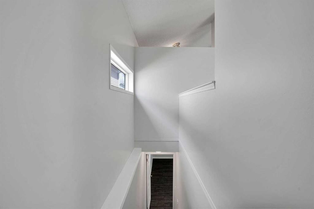 42 Harvest Rose Circle Ne, Calgary, AB - Indoor