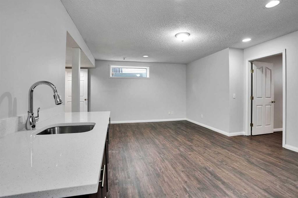 42 Harvest Rose Circle Ne, Calgary, AB - Indoor