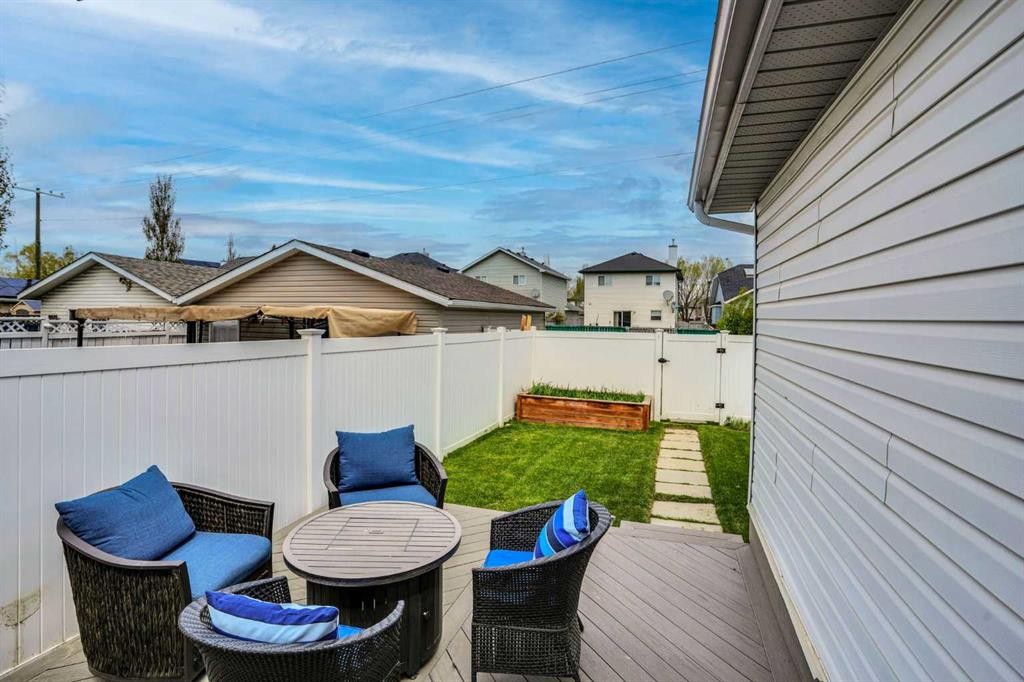 42 Harvest Rose Circle Ne, Calgary, AB - Outdoor With Deck Patio Veranda With Exterior