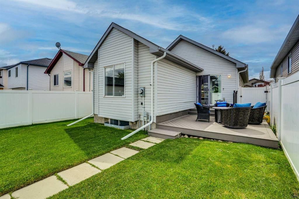 42 Harvest Rose Circle Ne, Calgary, AB - Outdoor