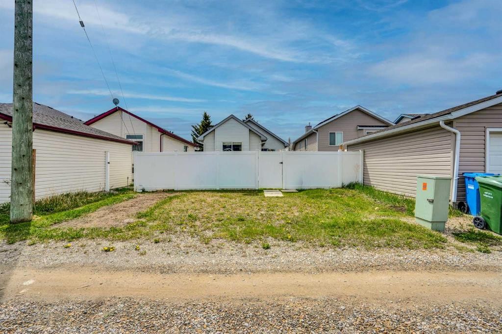 42 Harvest Rose Circle Ne, Calgary, AB - Outdoor
