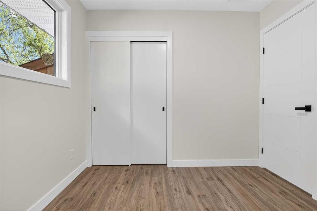 332 Wascana Crescent Se, Calgary, AB - Indoor Photo Showing Other Room