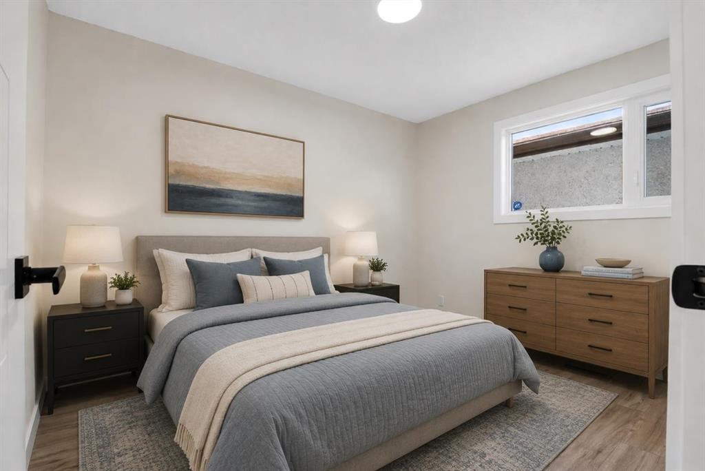 332 Wascana Crescent Se, Calgary, AB - Indoor Photo Showing Bedroom