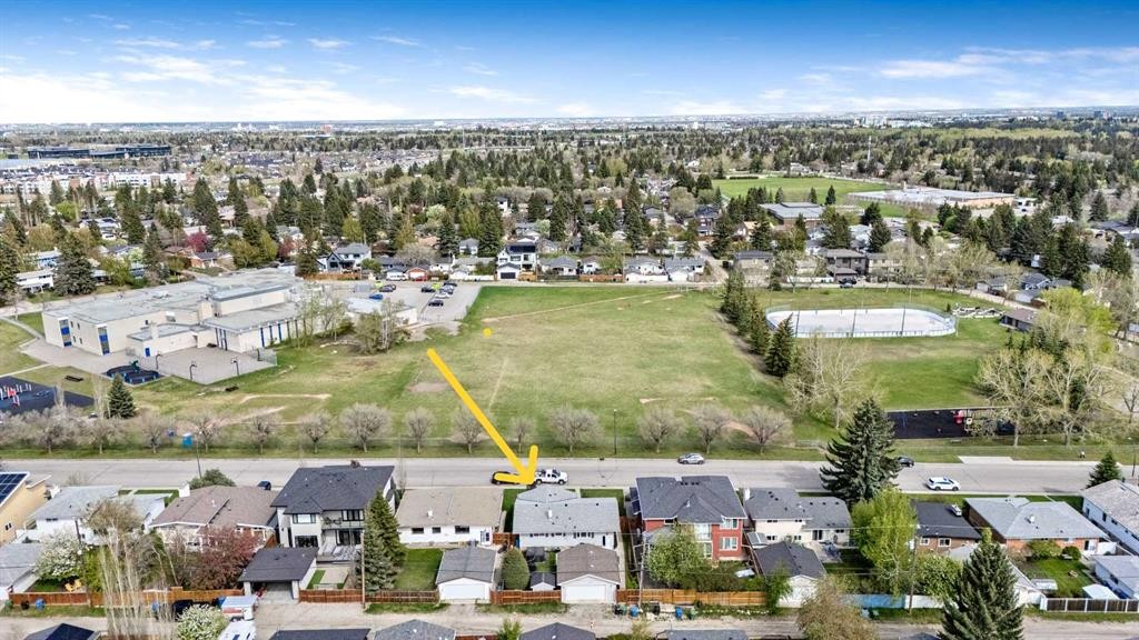 6007 34 Street Sw, Calgary, AB - Outdoor With View