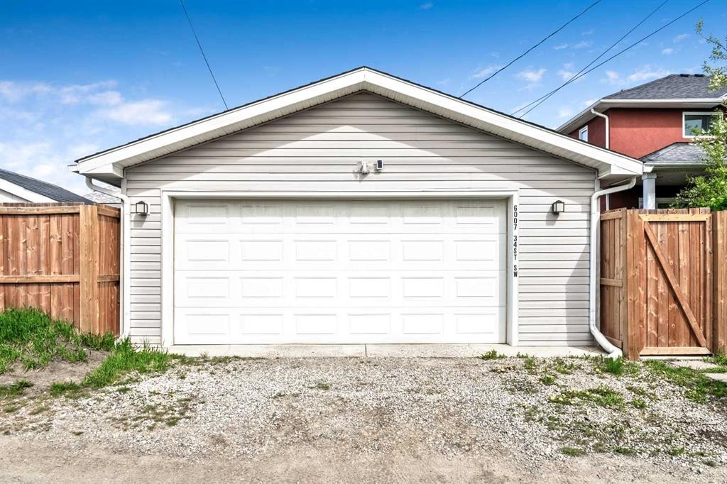 6007 34 Street Sw, Calgary, AB - Outdoor With Exterior