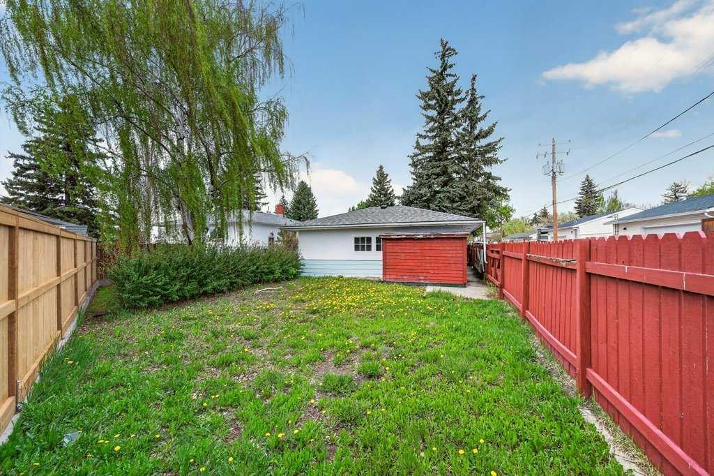 83 Ferncliff Crescent Se, Calgary, AB - Outdoor