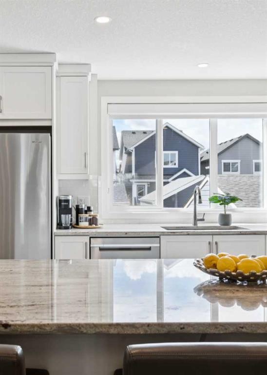 303 Masters Row Se, Calgary, AB - Indoor Photo Showing Kitchen