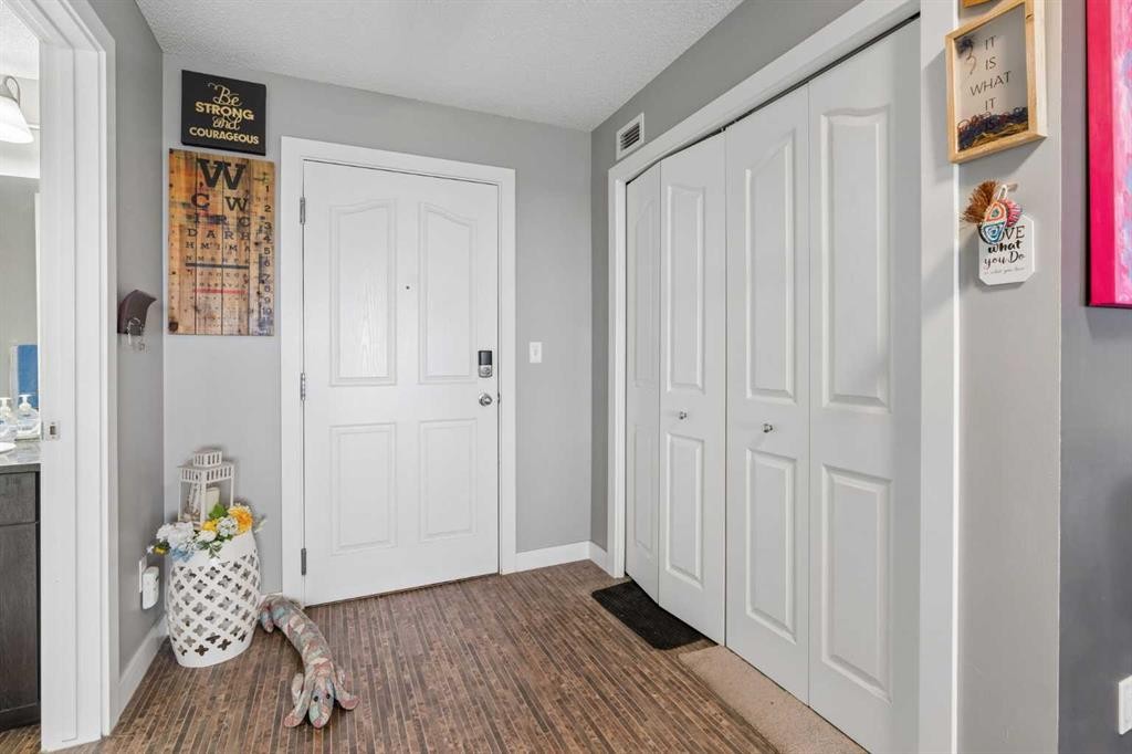 305-355 Taralake Way Ne, Calgary, AB - Indoor