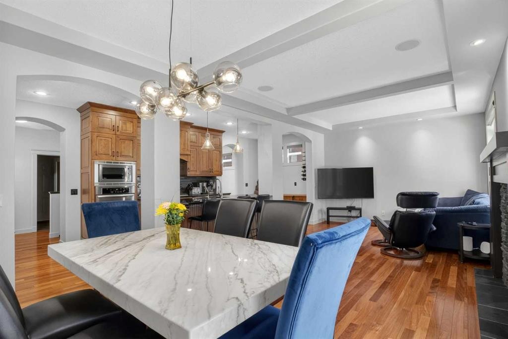 30 Cranarch Circle Se, Calgary, AB - Indoor Photo Showing Dining Room
