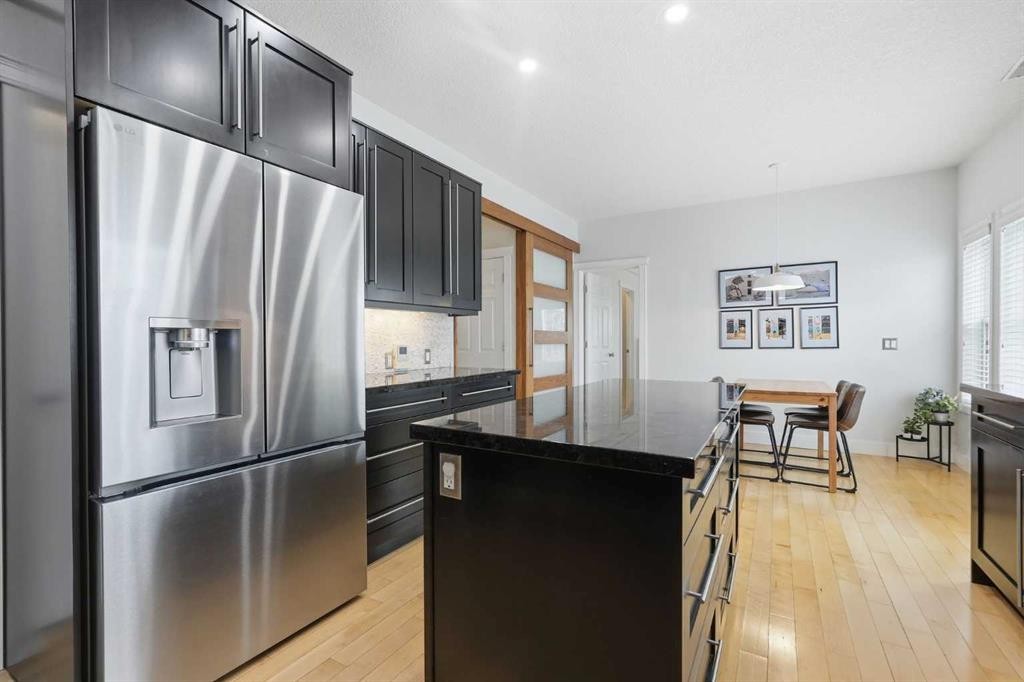 130 Garrison Square Sw, Calgary, AB - Indoor Photo Showing Kitchen With Stainless Steel Kitchen