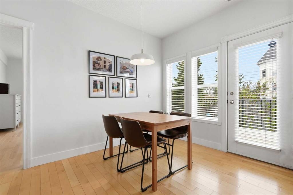 130 Garrison Square Sw, Calgary, AB - Indoor Photo Showing Dining Room
