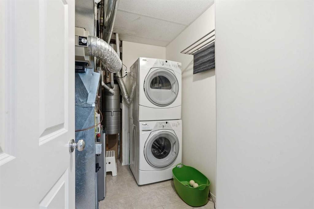 130 Garrison Square Sw, Calgary, AB - Indoor Photo Showing Laundry Room
