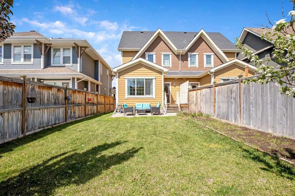 219 Mahogany Grove Se, Calgary, AB - Outdoor