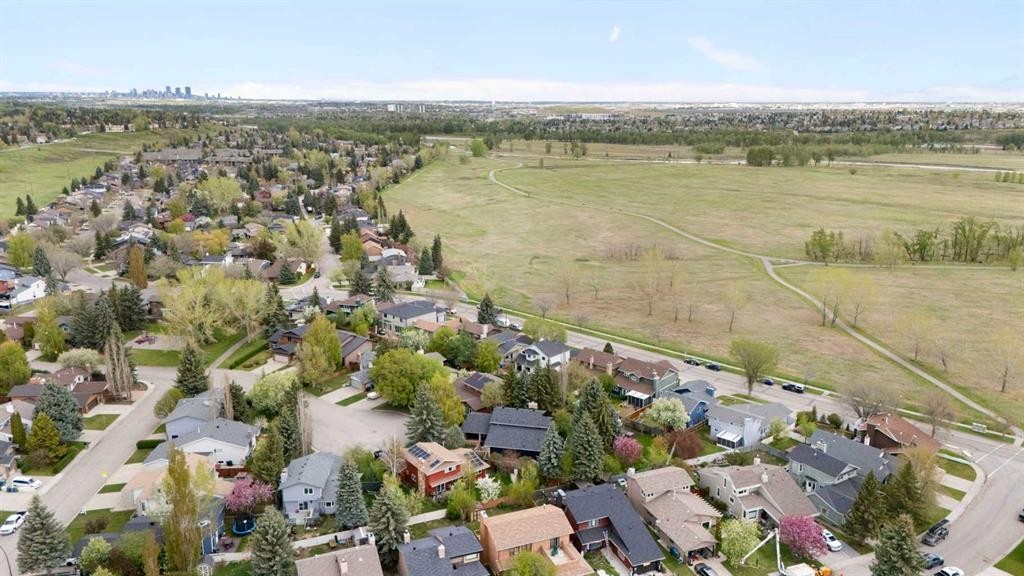 14207 Deer Run Boulevard Se, Calgary, AB - Outdoor With View