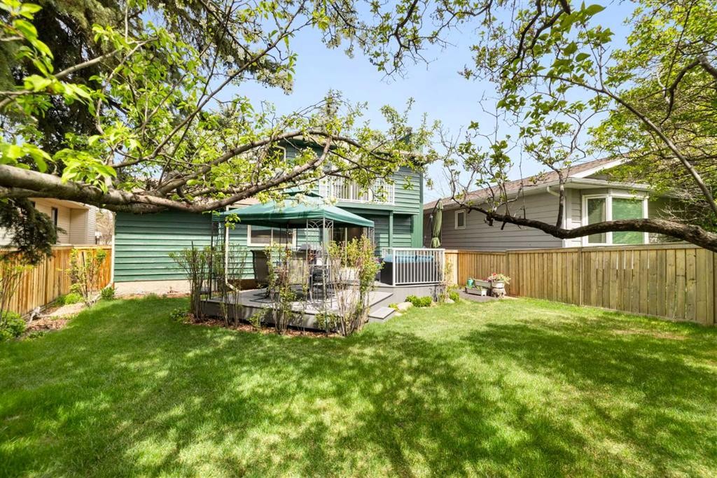 14207 Deer Run Boulevard Se, Calgary, AB - Outdoor