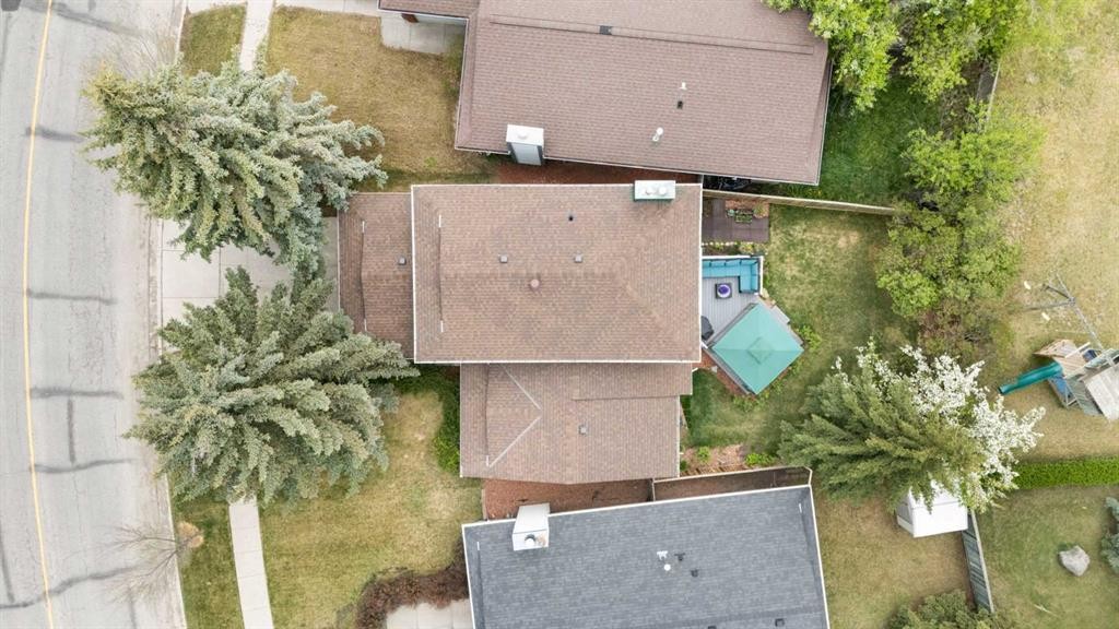 14207 Deer Run Boulevard Se, Calgary, AB - Outdoor