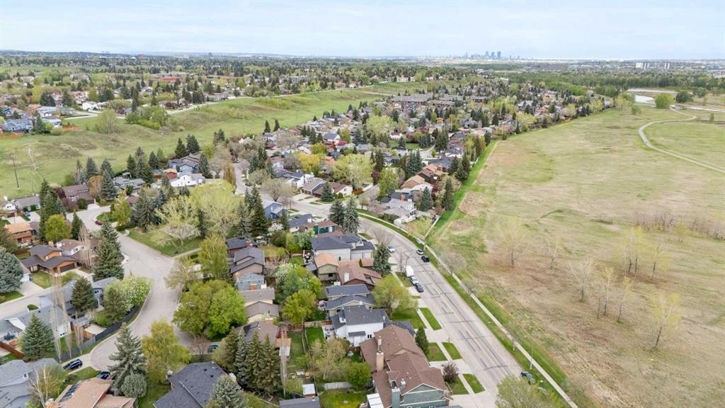 14207 Deer Run Boulevard Se, Calgary, AB - Outdoor With View
