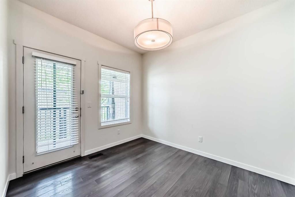 76 Copperpond Landing Se, Calgary, AB - Indoor Photo Showing Other Room