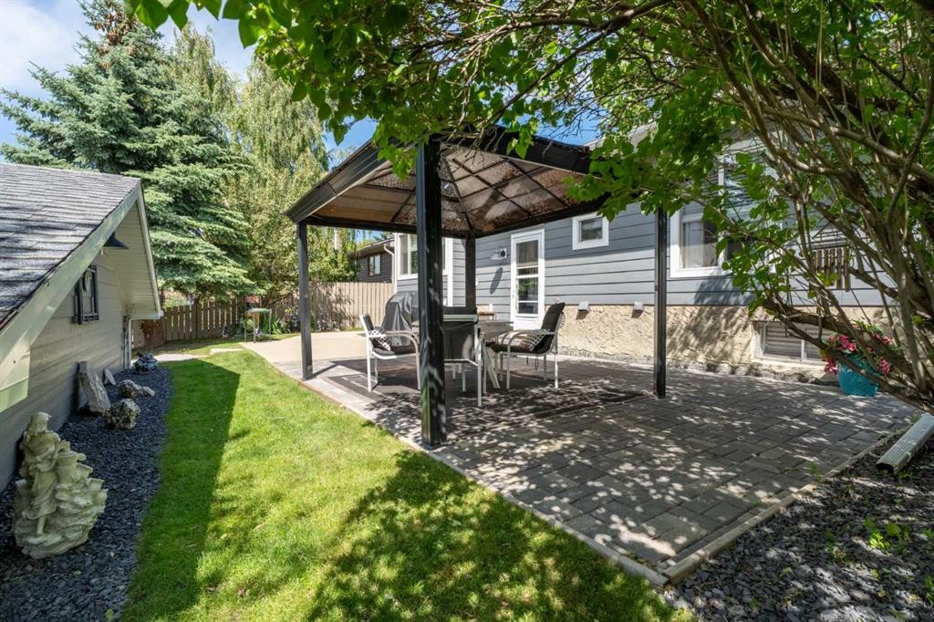 49 Lock Crescent, Okotoks, AB - Outdoor