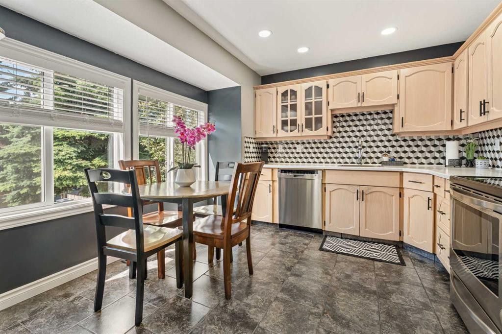49 Lock Crescent, Okotoks, AB - Indoor