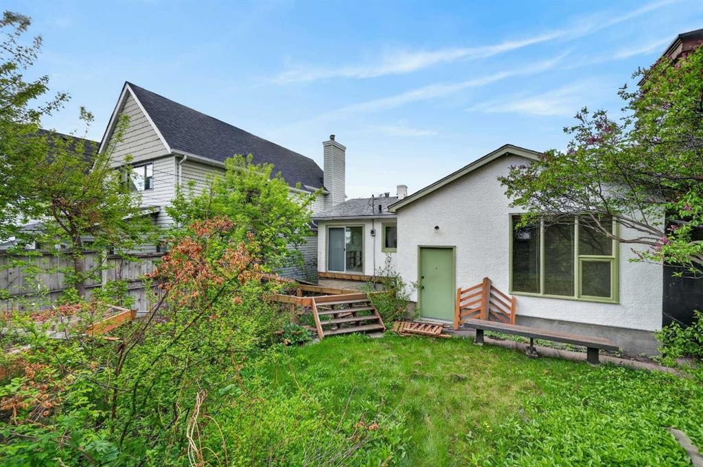 2006 30 Avenue Sw, Calgary, AB - Outdoor
