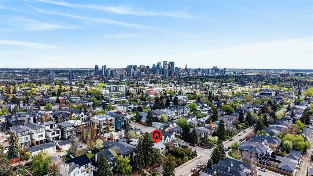 2006 30 Avenue Sw, Calgary, AB - Outdoor With View