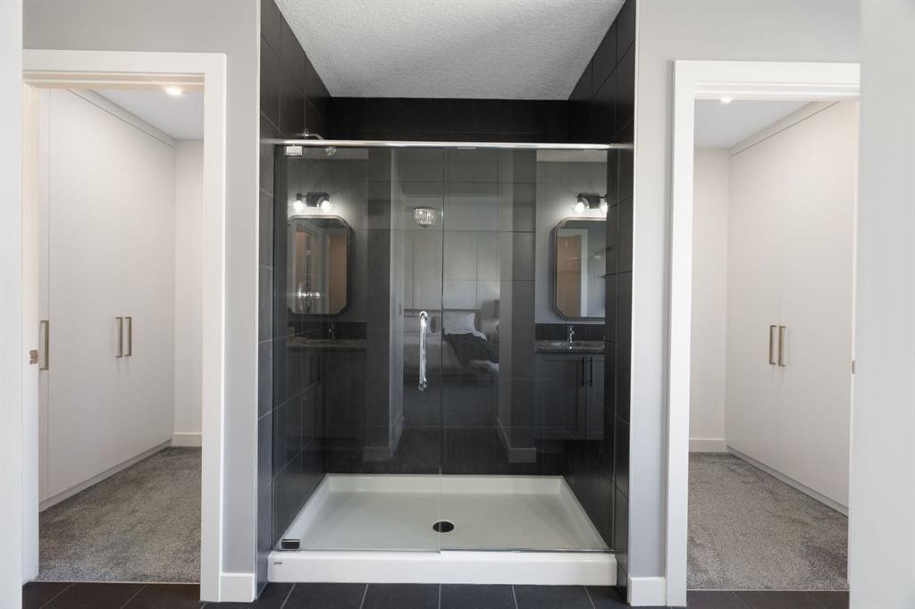 75 Sundown Crescent, Cochrane, AB - Indoor Photo Showing Bathroom