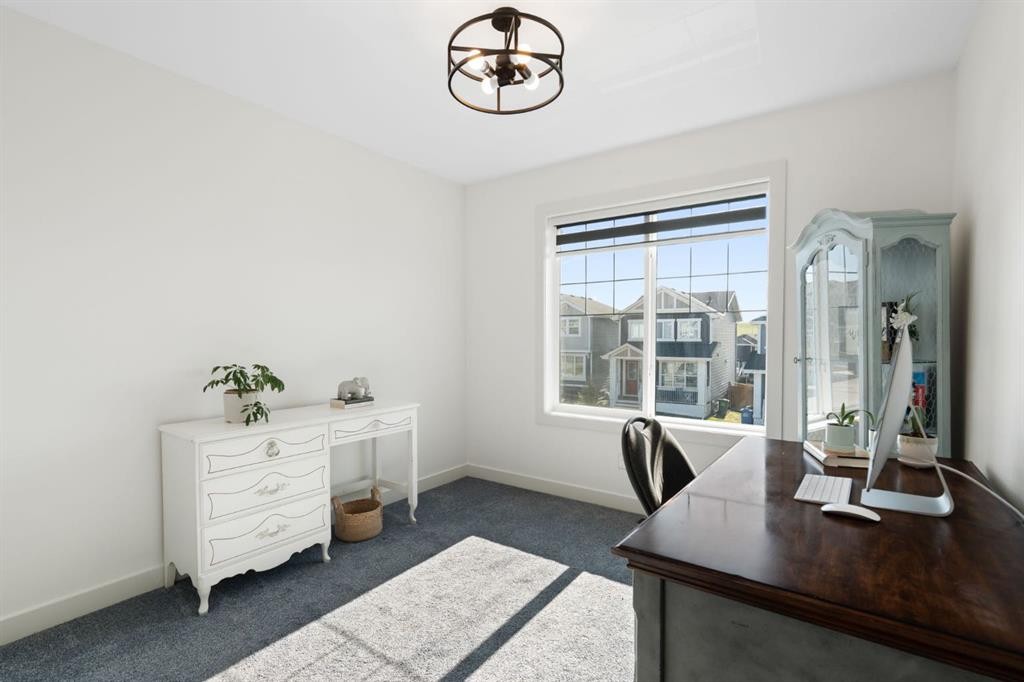 75 Sundown Crescent, Cochrane, AB - Indoor