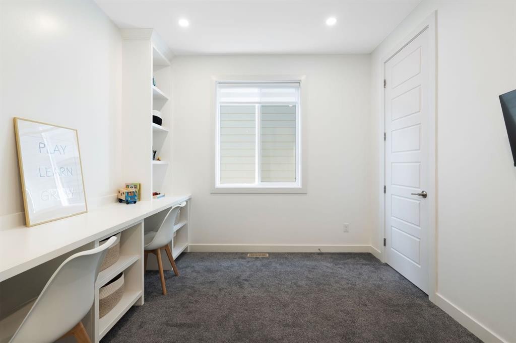 75 Sundown Crescent, Cochrane, AB - Indoor