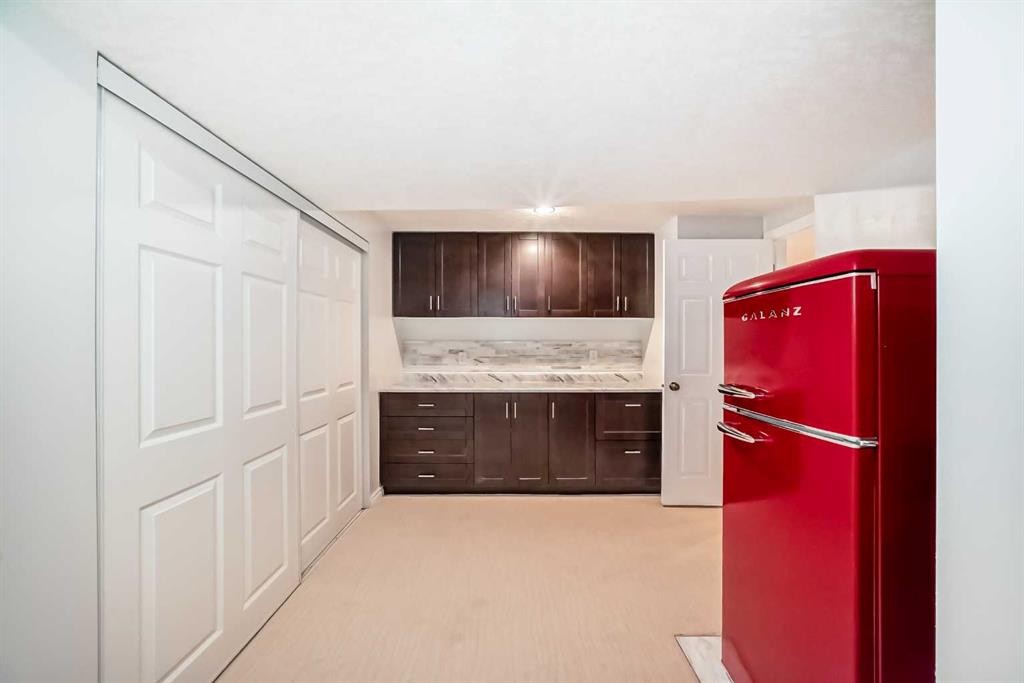 481 Sunmills Drive, Calgary, AB - Indoor Photo Showing Other Room
