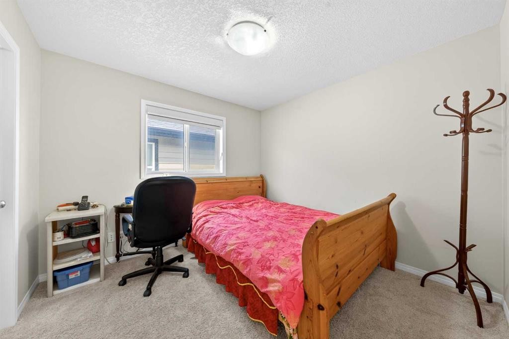 277 Panton Way Nw, Calgary, AB - Indoor Photo Showing Bedroom