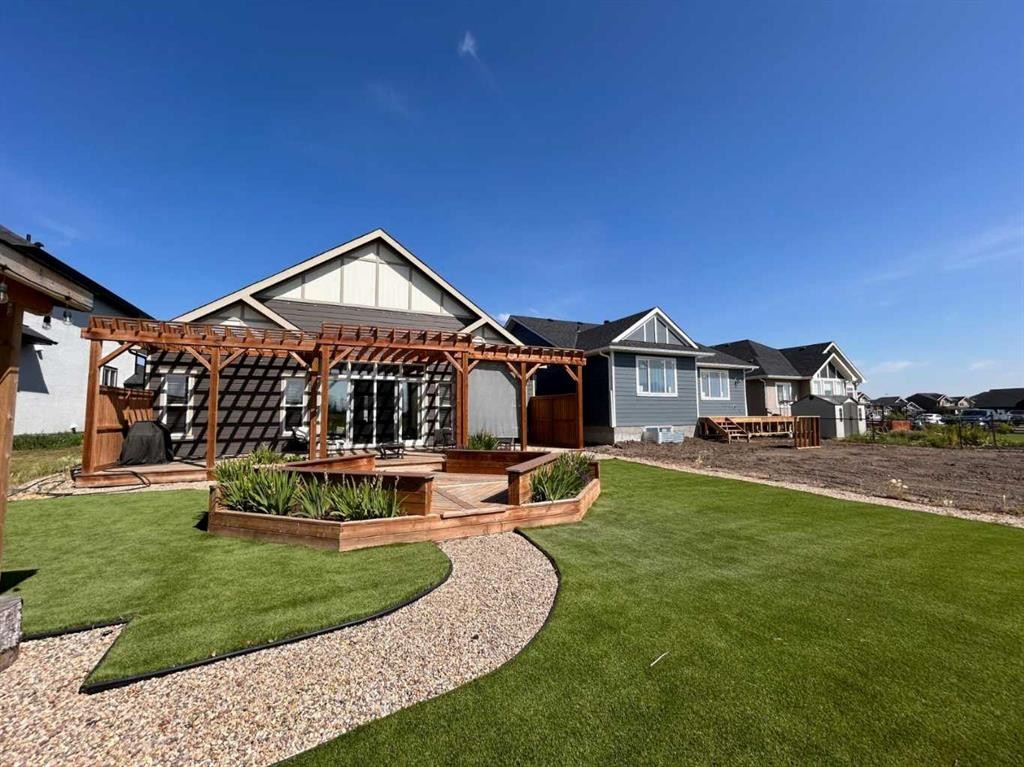 596 Muirfield Crescent, Lyalta, AB - Outdoor With Deck Patio Veranda