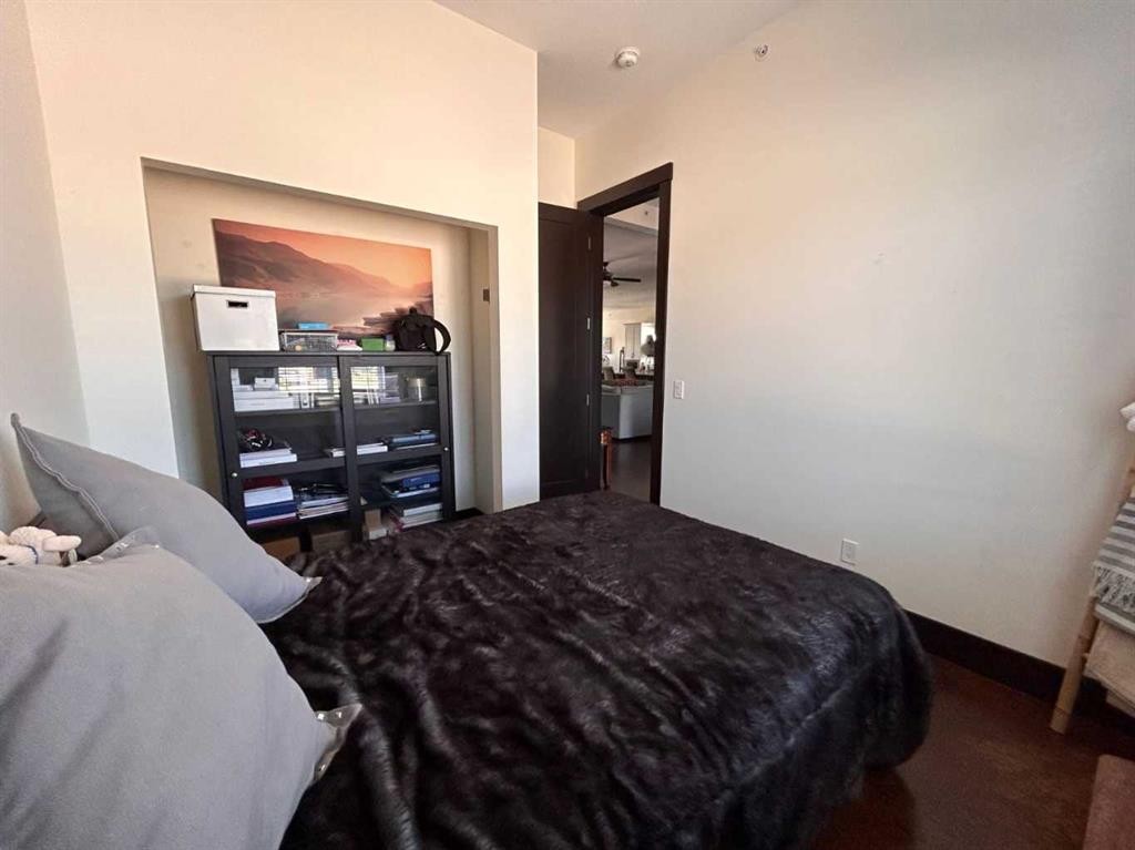 596 Muirfield Crescent, Lyalta, AB - Indoor Photo Showing Bedroom