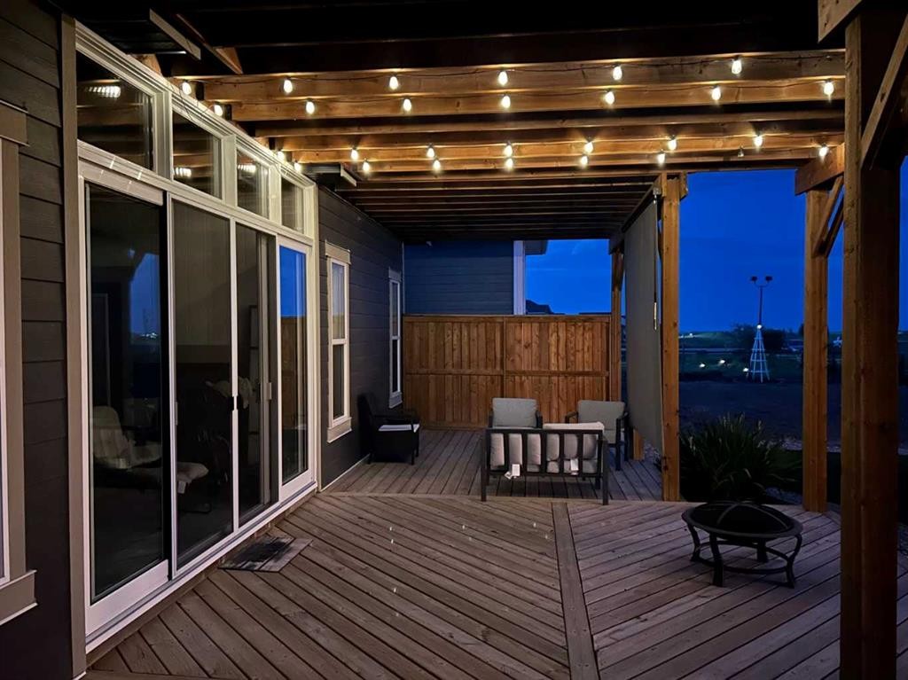 596 Muirfield Crescent, Lyalta, AB - With Deck Patio Veranda With Exterior