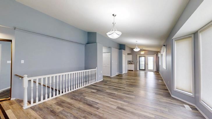 15 Chinook Crescent West, Claresholm, AB - Indoor Photo Showing Other Room