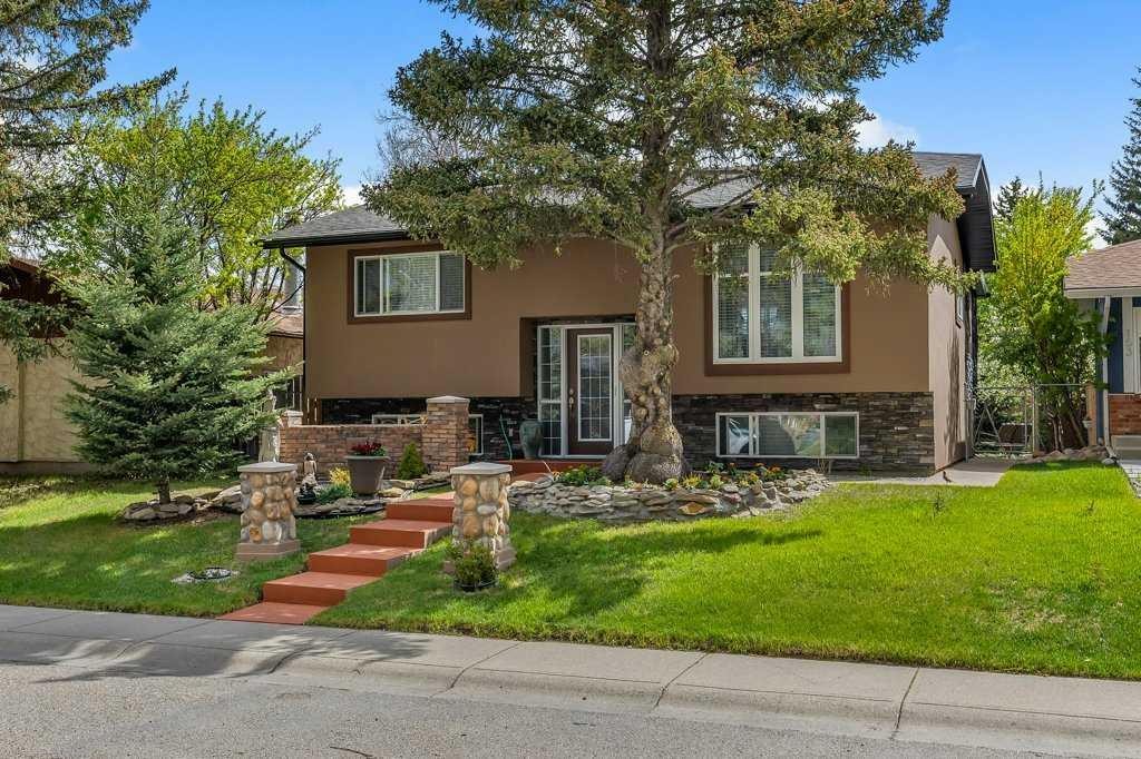 155 Midcrest Crescent Se, Calgary, AB - Outdoor